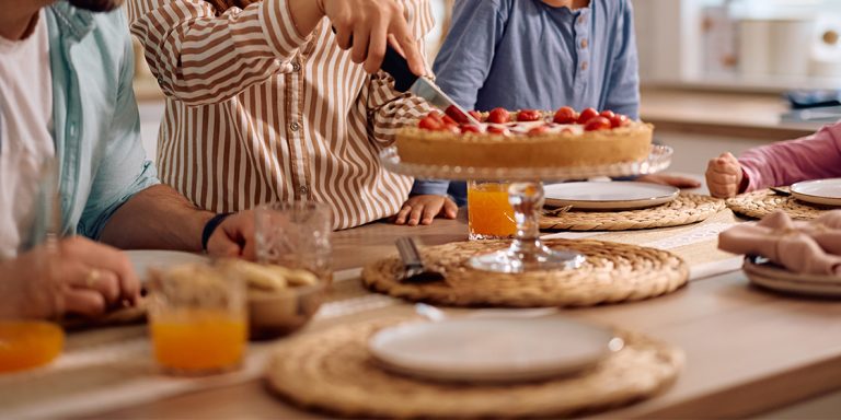 La saveur sucrée pousse-t-elle vraiment à manger plus sucré ?